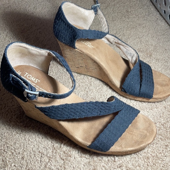 EUC Toms wedges - Picture 6 of 8